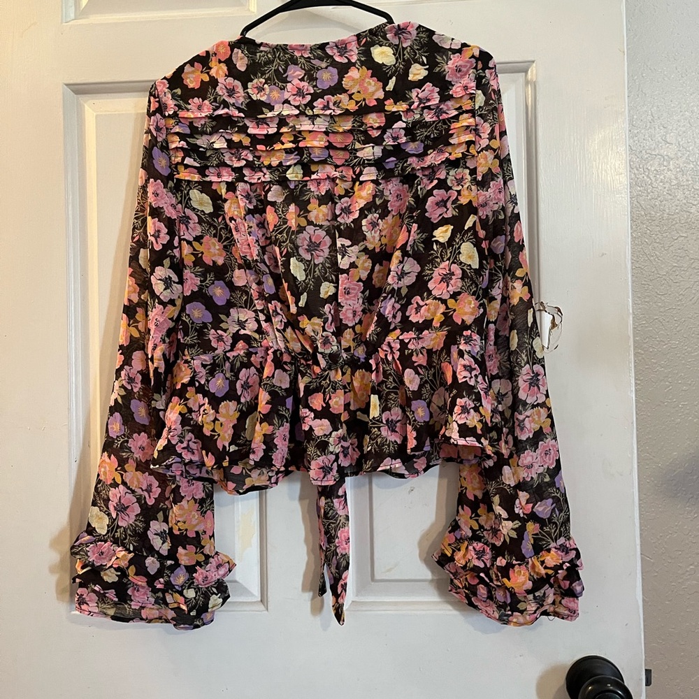 Free People top - Picture 2 of 4